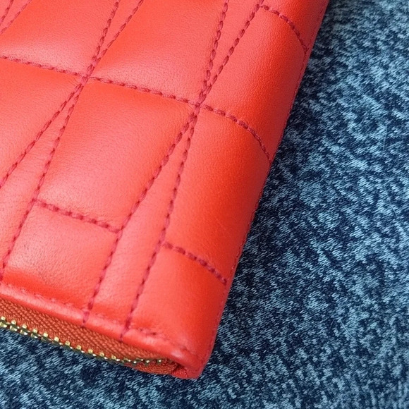 Kate Spade cherry red lacey signature quilted leather Wallet flame - Picture 9 of 13